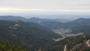 Dieses Bild zeigt eine Webcam-Aufnahme vom Achertal, aufgenommen am Mittwoch, den 10.12.2025 um 12:30 Uhr. Die Temperatur betrug 6.2°C.