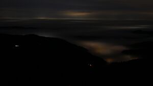 Dieses Bild zeigt eine Webcam-Aufnahme vom Achertal, aufgenommen am Montag, den 22.12.2025 um 05:00 Uhr. Die Temperatur betrug 7.2°C.