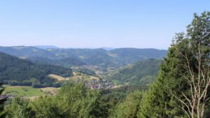 Dieses Bild zeigt eine Webcam-Aufnahme vom Achertal, aufgenommen am Freitag, den 19.06.2026 um 10:40 Uhr. Die Temperatur betrug 28.8°C.