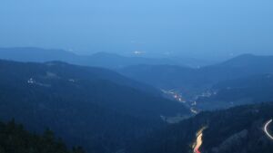 Dieses Bild zeigt eine Webcam-Aufnahme vom Achertal, aufgenommen am Montag, den 09.03.2026 um 06:20 Uhr. Die Temperatur betrug 7.8°C.