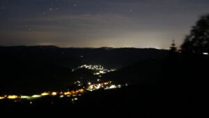 Dieses Bild zeigt eine Webcam-Aufnahme vom Achertal, aufgenommen am Samstag, den 23.05.2026 um 03:40 Uhr. Die Temperatur betrug 19°C.