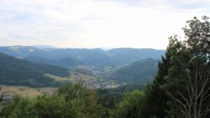Dieses Bild zeigt eine Webcam-Aufnahme vom Achertal, aufgenommen am Montag, den 17.08.2026 um 18:20 Uhr. Die Temperatur betrug 21.8°C.