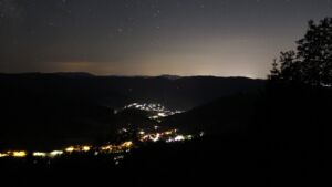 Dieses Bild zeigt eine Webcam-Aufnahme vom Achertal, aufgenommen am Freitag, den 19.06.2026 um 02:30 Uhr. Die Temperatur betrug 25.6°C.