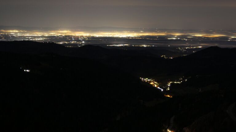 Dieses Bild zeigt eine Webcam-Aufnahme vom Achertal, aufgenommen am Mittwoch, den 12.11.2025 um 05:40 Uhr. Die Temperatur betrug 10.9°C.