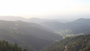 Dieses Bild zeigt eine Webcam-Aufnahme vom Achertal, aufgenommen am Mittwoch, den 17.09.2025 um 18:00 Uhr. Die Temperatur betrug 13°C.