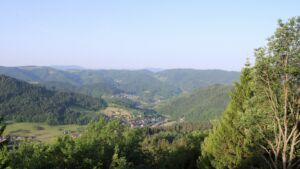 Dieses Bild zeigt eine Webcam-Aufnahme vom Achertal, aufgenommen am Montag, den 25.05.2026 um 07:30 Uhr. Die Temperatur betrug 21°C.