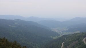Dieses Bild zeigt eine Webcam-Aufnahme vom Achertal, aufgenommen am Sonntag, den 10.05.2026 um 15:20 Uhr. Die Temperatur betrug 15.9°C.