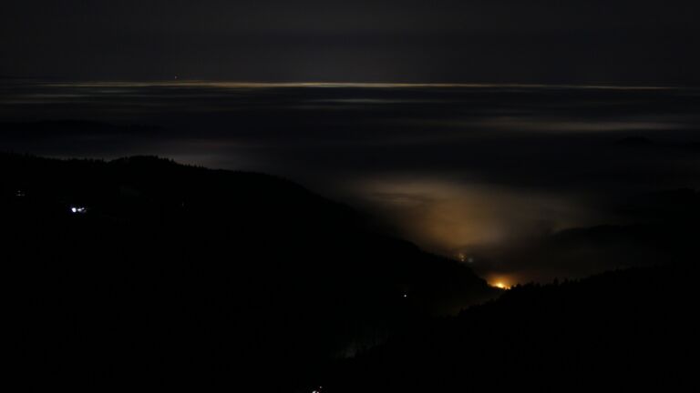 Dieses Bild zeigt eine Webcam-Aufnahme vom Achertal, aufgenommen am Sonntag, den 18.01.2026 um 06:30 Uhr. Die Temperatur betrug 5.2°C.