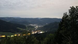 Dieses Bild zeigt eine Webcam-Aufnahme vom Achertal, aufgenommen am Mittwoch, den 30.09.2026 um 04:30 Uhr. Die Temperatur betrug 20.4°C.