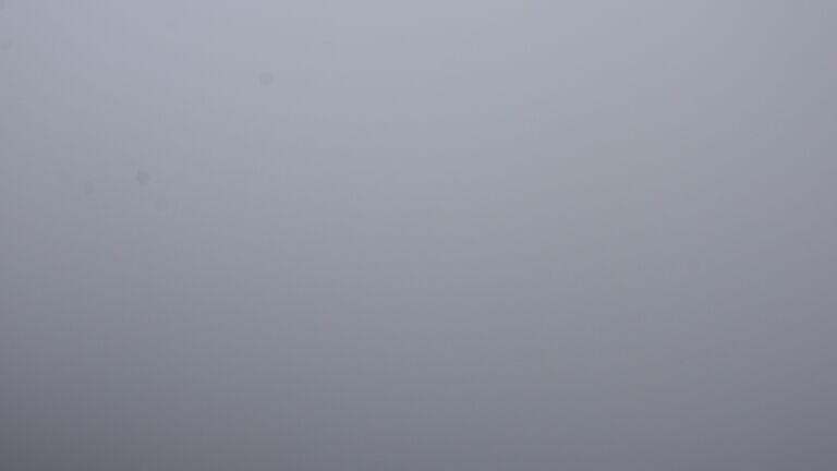 Dieses Bild zeigt eine Webcam-Aufnahme vom Achertal, aufgenommen am Sonntag, den 19.04.2026 um 12:40 Uhr. Die Temperatur betrug 6.8°C.