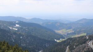 Dieses Bild zeigt eine Webcam-Aufnahme vom Achertal, aufgenommen am Freitag, den 03.04.2026 um 14:40 Uhr. Die Temperatur betrug 5.9°C.