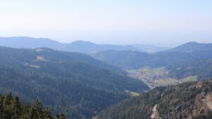 Dieses Bild zeigt eine Webcam-Aufnahme vom Achertal, aufgenommen am Mittwoch, den 04.03.2026 um 14:30 Uhr. Die Temperatur betrug 9.4°C.