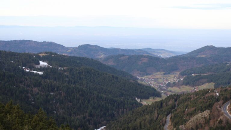 Dieses Bild zeigt eine Webcam-Aufnahme vom Achertal, aufgenommen am Samstag, den 17.01.2026 um 09:40 Uhr. Die Temperatur betrug 6.6°C.