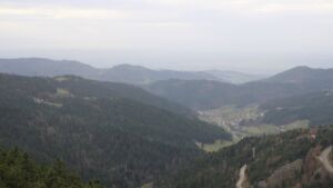 Dieses Bild zeigt eine Webcam-Aufnahme vom Achertal, aufgenommen am Samstag, den 15.11.2025 um 14:00 Uhr. Die Temperatur betrug 10.9°C.