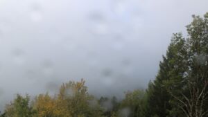 Dieses Bild zeigt eine Webcam-Aufnahme vom Achertal, aufgenommen am Mittwoch, den 28.10.2026 um 11:30 Uhr. Die Temperatur betrug 7.9°C.