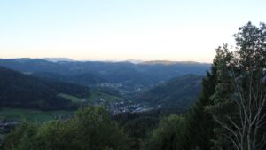 Dieses Bild zeigt eine Webcam-Aufnahme vom Achertal, aufgenommen am Mittwoch, den 23.09.2026 um 07:40 Uhr. Die Temperatur betrug 10.7°C.