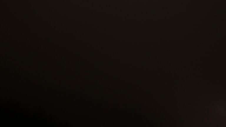 Dieses Bild zeigt eine Webcam-Aufnahme vom Achertal, aufgenommen am Freitag, den 06.02.2026 um 21:30 Uhr. Die Temperatur betrug 2.6°C.