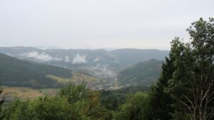 Dieses Bild zeigt eine Webcam-Aufnahme vom Achertal, aufgenommen am Freitag, den 21.08.2026 um 15:00 Uhr. Die Temperatur betrug 12.1°C.