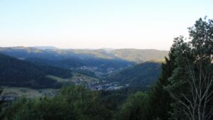 Dieses Bild zeigt eine Webcam-Aufnahme vom Achertal, aufgenommen am Freitag, den 14.08.2026 um 07:00 Uhr. Die Temperatur betrug 25.4°C.