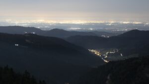 Dieses Bild zeigt eine Webcam-Aufnahme vom Achertal, aufgenommen am Donnerstag, den 05.03.2026 um 05:30 Uhr. Die Temperatur betrug 5.2°C.