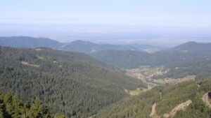 Dieses Bild zeigt eine Webcam-Aufnahme vom Achertal, aufgenommen am Dienstag, den 26.08.2025 um 09:10 Uhr. Die Temperatur betrug 16°C.
