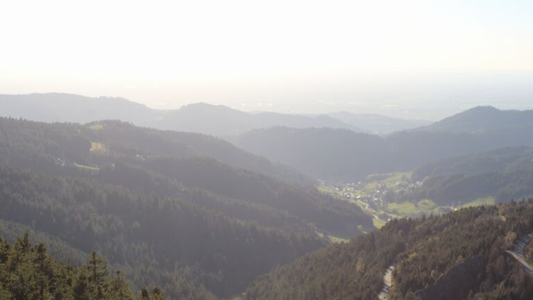 Dieses Bild zeigt eine Webcam-Aufnahme vom Achertal, aufgenommen am Mittwoch, den 08.04.2026 um 18:40 Uhr. Die Temperatur betrug 16.7°C.