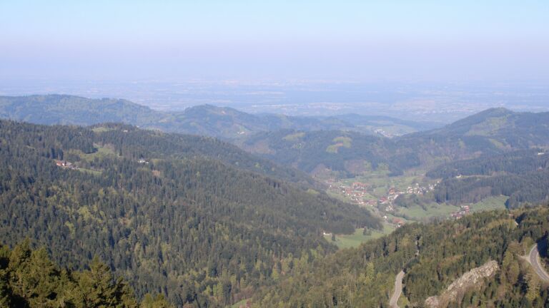 Dieses Bild zeigt eine Webcam-Aufnahme vom Achertal, aufgenommen am Mittwoch, den 22.04.2026 um 08:50 Uhr. Die Temperatur betrug 2.5°C.