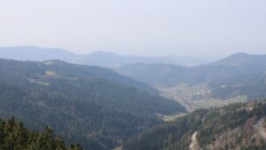 Dieses Bild zeigt eine Webcam-Aufnahme vom Achertal, aufgenommen am Montag, den 09.03.2026 um 12:50 Uhr. Die Temperatur betrug 11.1°C.