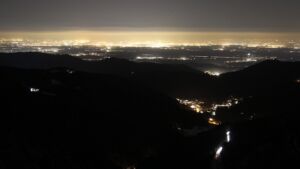 Dieses Bild zeigt eine Webcam-Aufnahme vom Achertal, aufgenommen am Freitag, den 21.11.2025 um 20:00 Uhr. Die Temperatur betrug -6.9°C.