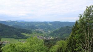 Dieses Bild zeigt eine Webcam-Aufnahme vom Achertal, aufgenommen am Mittwoch, den 13.05.2026 um 10:40 Uhr. Die Temperatur betrug 6.7°C.