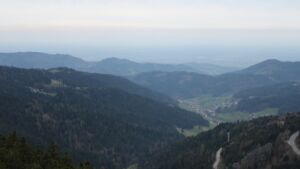 Dieses Bild zeigt eine Webcam-Aufnahme vom Achertal, aufgenommen am Freitag, den 10.04.2026 um 19:50 Uhr. Die Temperatur betrug 6.1°C.