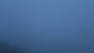 Dieses Bild zeigt eine Webcam-Aufnahme vom Achertal, aufgenommen am Montag, den 08.12.2025 um 17:00 Uhr. Die Temperatur betrug 8°C.