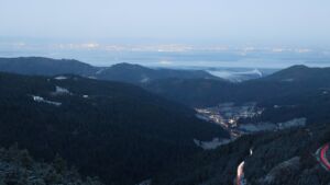 Dieses Bild zeigt eine Webcam-Aufnahme vom Achertal, aufgenommen am Dienstag, den 18.11.2025 um 07:00 Uhr. Die Temperatur betrug -3.4°C.