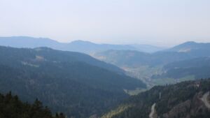 Dieses Bild zeigt eine Webcam-Aufnahme vom Achertal, aufgenommen am Samstag, den 21.03.2026 um 10:50 Uhr. Die Temperatur betrug 7.8°C.