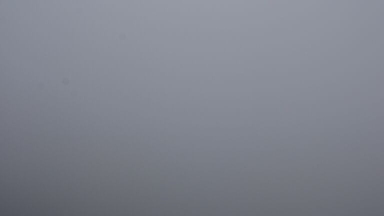 Dieses Bild zeigt eine Webcam-Aufnahme vom Achertal, aufgenommen am Freitag, den 05.12.2025 um 12:40 Uhr. Die Temperatur betrug 0.9°C.