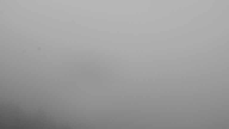 Dieses Bild zeigt eine Webcam-Aufnahme vom Achertal, aufgenommen am Dienstag, den 07.10.2025 um 10:10 Uhr. Die Temperatur betrug 8.1°C.