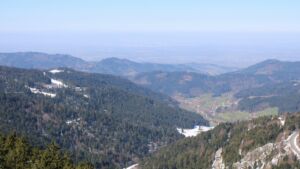 Dieses Bild zeigt eine Webcam-Aufnahme vom Achertal, aufgenommen am Donnerstag, den 02.04.2026 um 12:00 Uhr. Die Temperatur betrug 8.2°C.