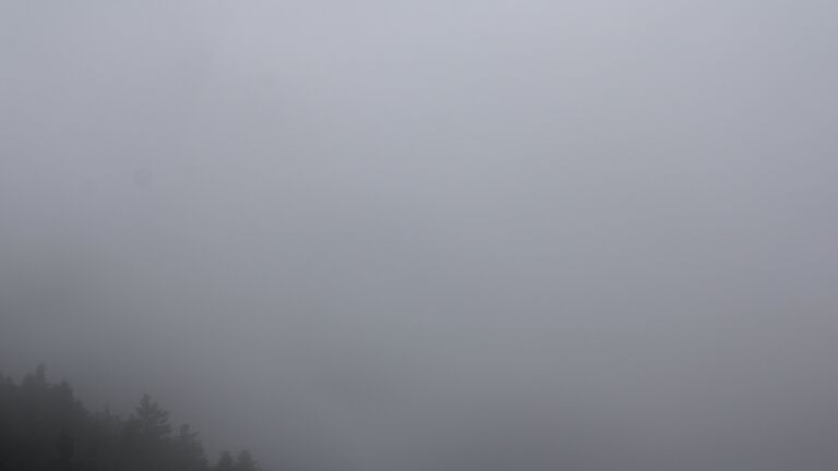 Dieses Bild zeigt eine Webcam-Aufnahme vom Achertal, aufgenommen am Donnerstag, den 28.08.2025 um 09:20 Uhr. Die Temperatur betrug 12.1°C.