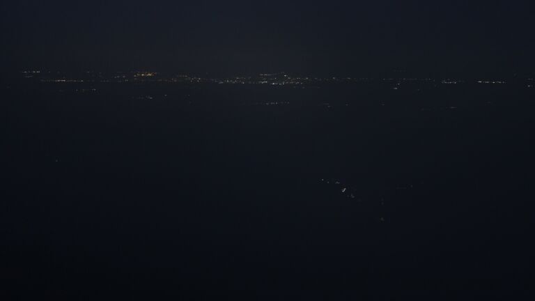 Dieses Bild zeigt eine Webcam-Aufnahme vom Achertal, aufgenommen am Mittwoch, den 15.10.2025 um 04:00 Uhr. Die Temperatur betrug 5.1°C.