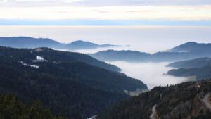 Dieses Bild zeigt eine Webcam-Aufnahme vom Achertal, aufgenommen am Freitag, den 23.01.2026 um 15:40 Uhr. Die Temperatur betrug 8.2°C.