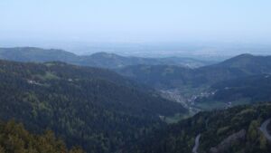 Dieses Bild zeigt eine Webcam-Aufnahme vom Achertal, aufgenommen am Samstag, den 25.04.2026 um 06:00 Uhr. Die Temperatur betrug 10.1°C.