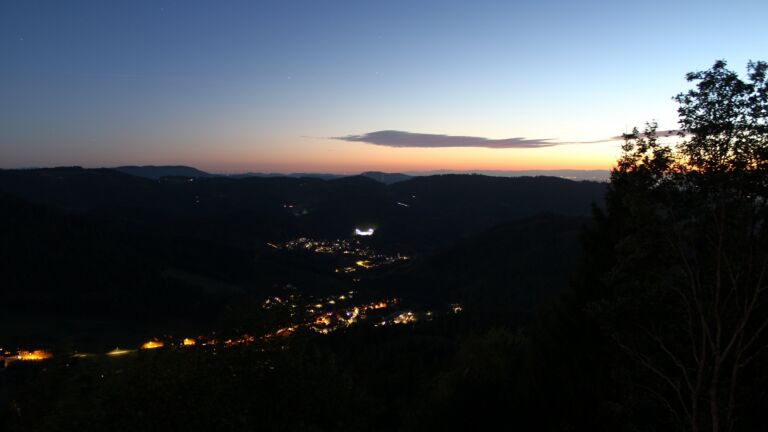 Dieses Bild zeigt eine Webcam-Aufnahme vom Achertal, aufgenommen am Freitag, den 25.09.2026 um 20:10 Uhr. Die Temperatur betrug 17.7°C.