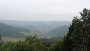 Dieses Bild zeigt eine Webcam-Aufnahme vom Achertal, aufgenommen am Dienstag, den 25.08.2026 um 09:50 Uhr. Die Temperatur betrug 14.4°C.