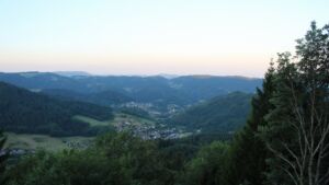 Dieses Bild zeigt eine Webcam-Aufnahme vom Achertal, aufgenommen am Mittwoch, den 29.07.2026 um 06:20 Uhr. Die Temperatur betrug 23.9°C.