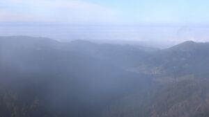 Dieses Bild zeigt eine Webcam-Aufnahme vom Achertal, aufgenommen am Donnerstag, den 11.12.2025 um 11:50 Uhr. Die Temperatur betrug 5.8°C.