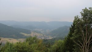Dieses Bild zeigt eine Webcam-Aufnahme vom Achertal, aufgenommen am Montag, den 17.08.2026 um 10:50 Uhr. Die Temperatur betrug 17.6°C.