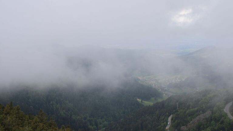 Dieses Bild zeigt eine Webcam-Aufnahme vom Achertal, aufgenommen am Mittwoch, den 06.05.2026 um 11:10 Uhr. Die Temperatur betrug 11.2°C.