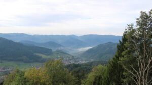 Dieses Bild zeigt eine Webcam-Aufnahme vom Achertal, aufgenommen am Dienstag, den 20.10.2026 um 11:00 Uhr. Die Temperatur betrug 10.1°C.