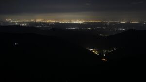 Dieses Bild zeigt eine Webcam-Aufnahme vom Achertal, aufgenommen am Mittwoch, den 15.04.2026 um 02:30 Uhr. Die Temperatur betrug 3.2°C.