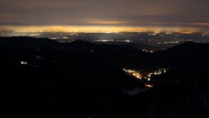 Dieses Bild zeigt eine Webcam-Aufnahme vom Achertal, aufgenommen am Sonntag, den 23.11.2025 um 06:30 Uhr. Die Temperatur betrug -3.6°C.